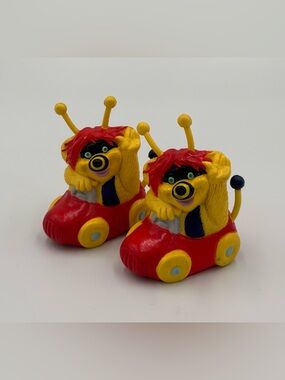 Vintage Zoomernauts yellow Alien car figure Lot 2" 1985 Graphics International